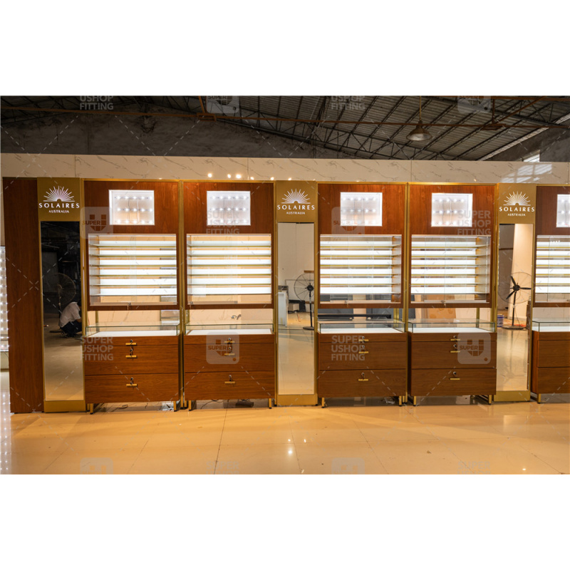custom.Custom Retail Eyewear S - Interior Designer reseña y precio